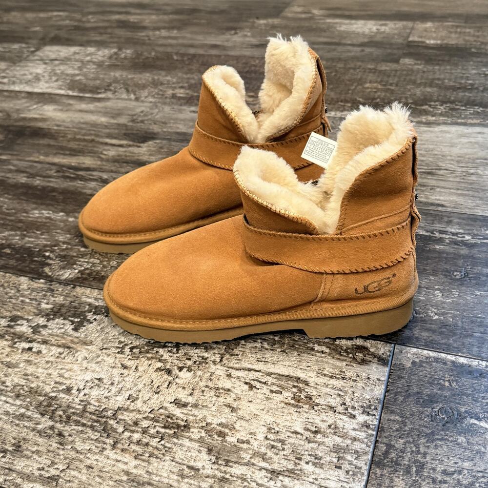 UGG Boots Shoes Womens Size 7 Chestnut Sheepskin Fleece Lined Classic Australia - Picture 11 of 14